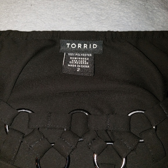 Torrid sexy tank top with sleeves black size 2 - Picture 3 of 3